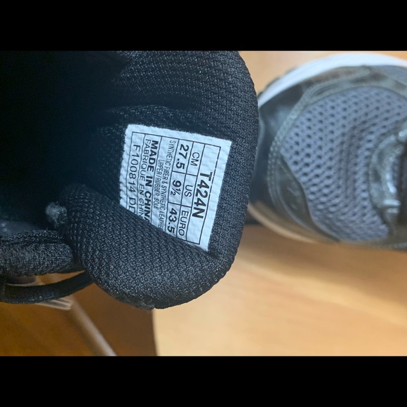 NEW ASICS MEN SNEAKERS SIZE 9 1/2 - Picture 9 of 14